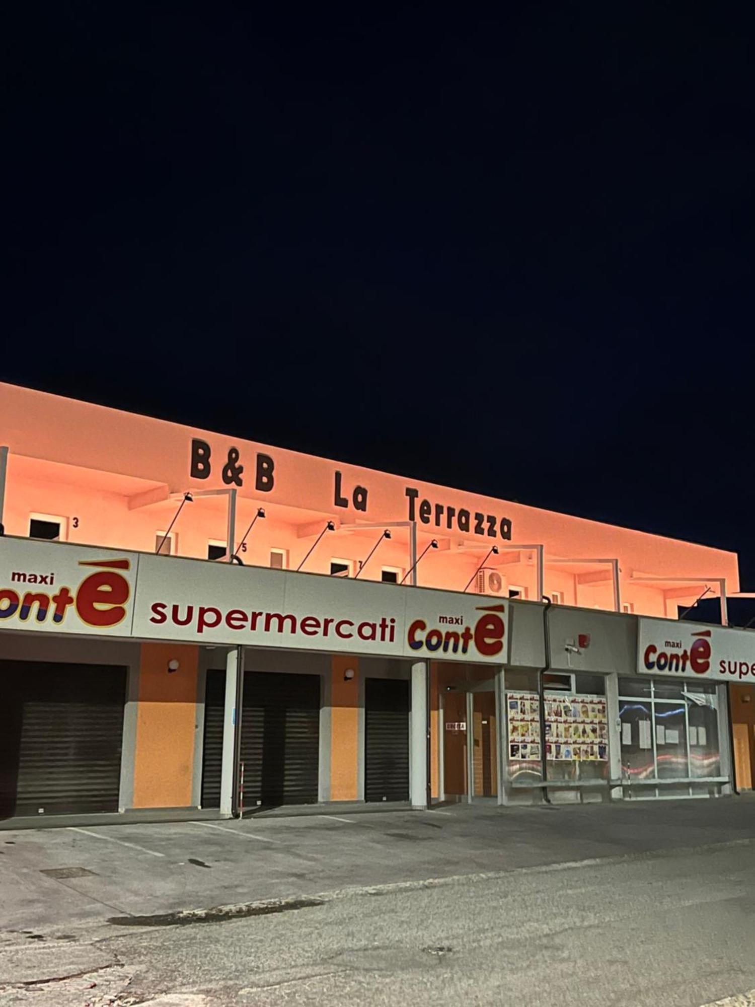 Cotronei B&B La Terrazza Polifrone מראה חיצוני תמונה