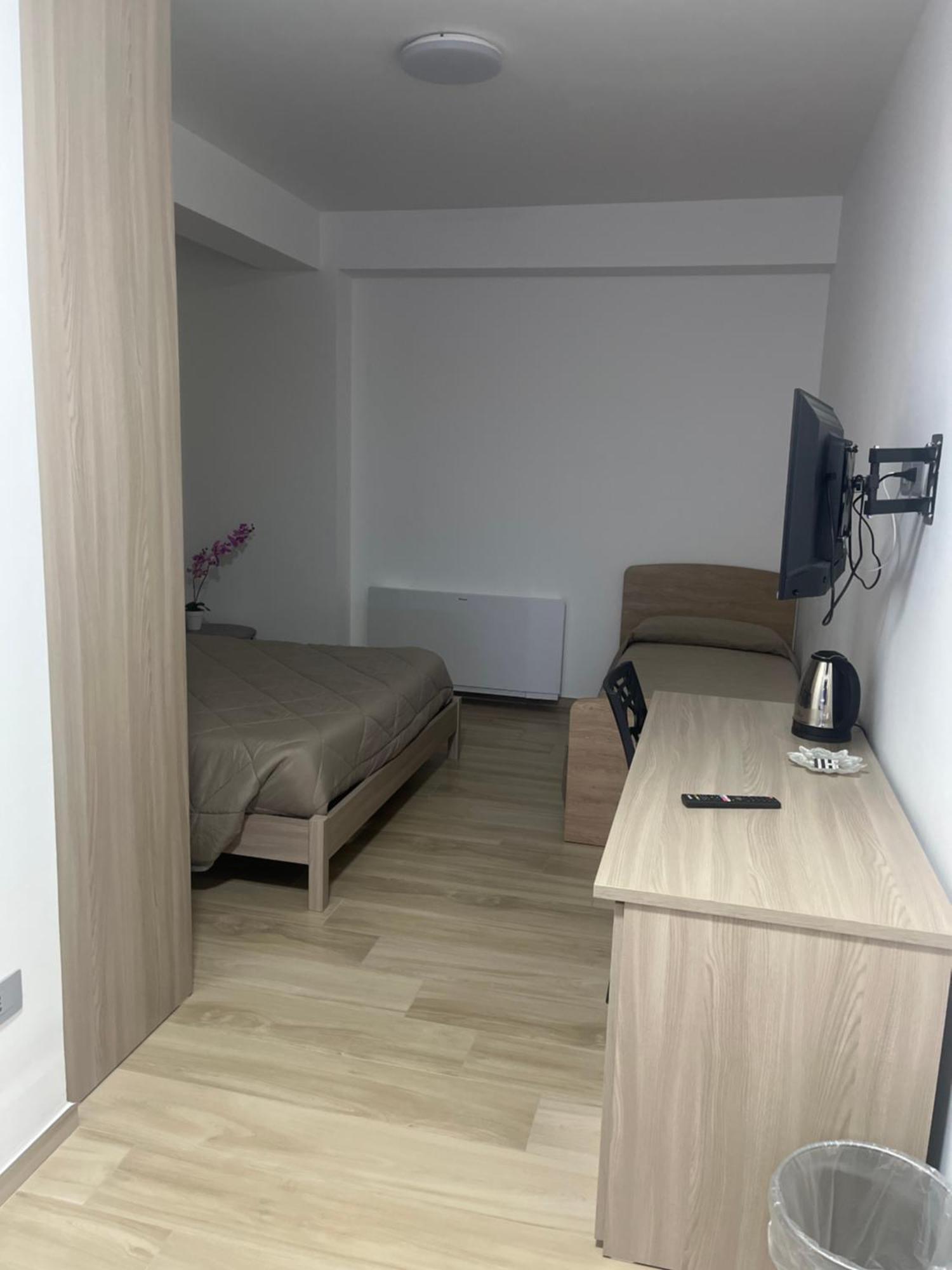 Cotronei B&B La Terrazza Polifrone מראה חיצוני תמונה