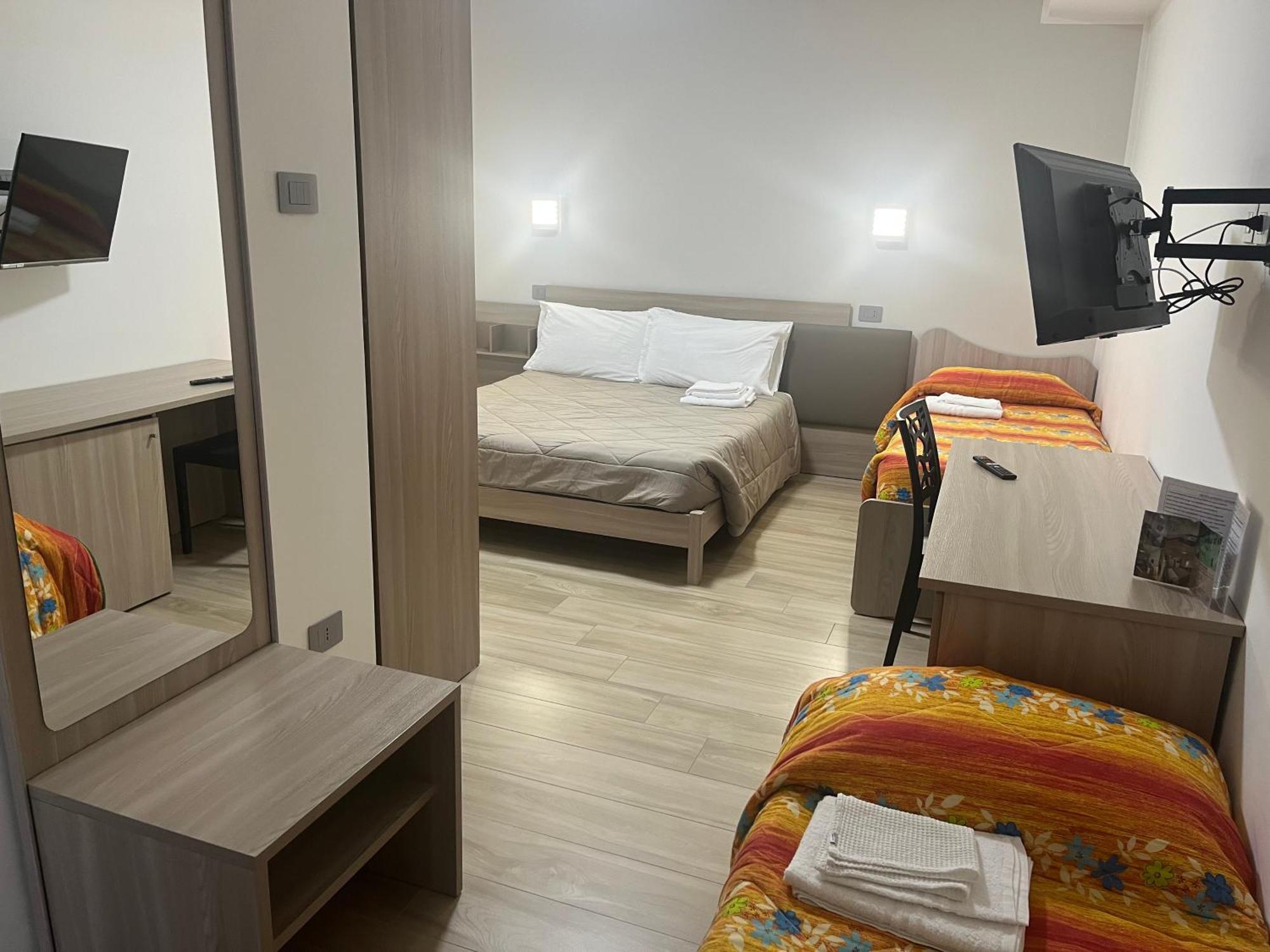 Cotronei B&B La Terrazza Polifrone מראה חיצוני תמונה