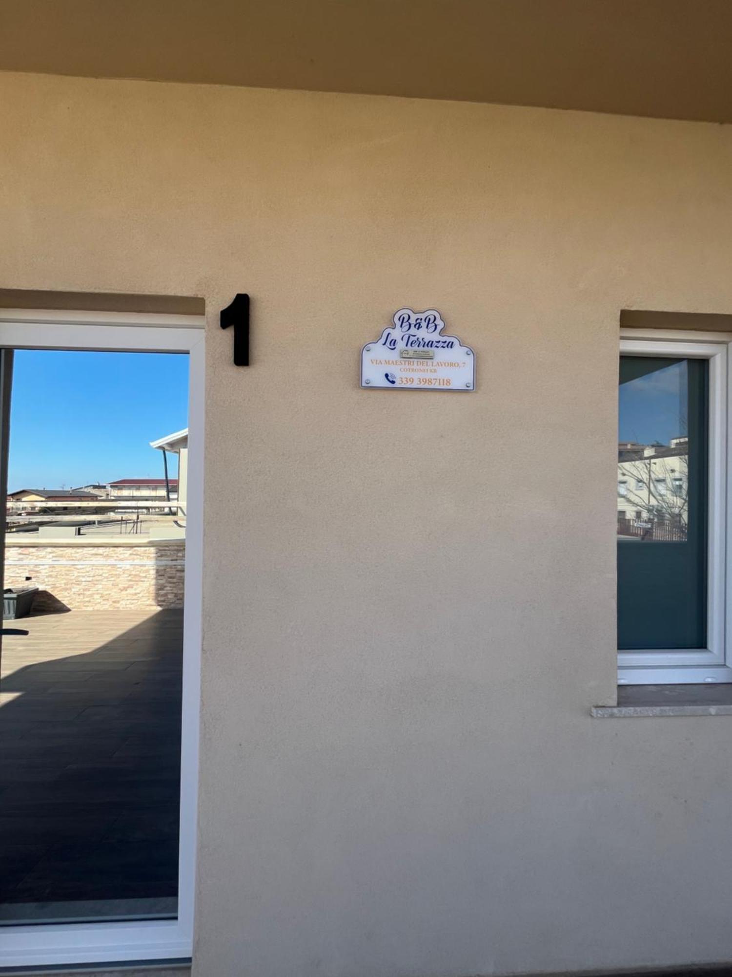 Cotronei B&B La Terrazza Polifrone מראה חיצוני תמונה