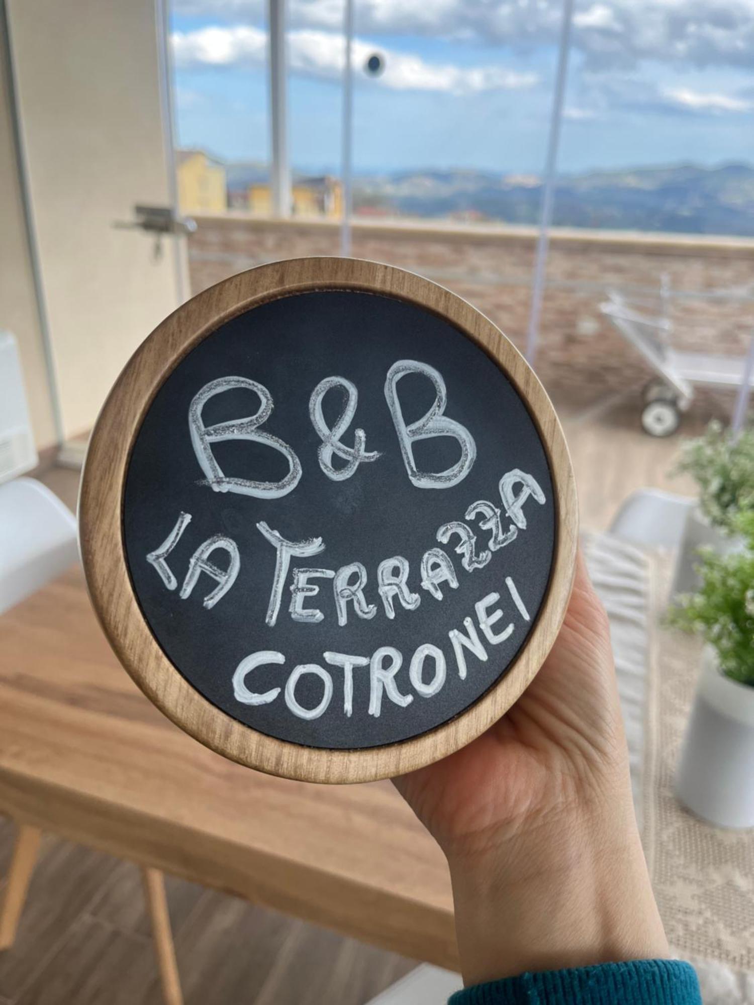 Cotronei B&B La Terrazza Polifrone מראה חיצוני תמונה